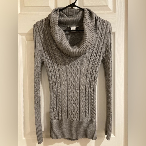 White House black market xxs silver sweater - Picture 1 of 2